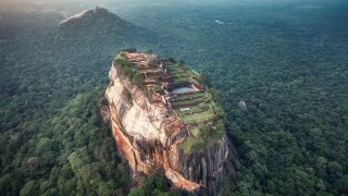 A 30-day visa to visit Sri Lanka is back, says Tourism Minister Harin Fernando.