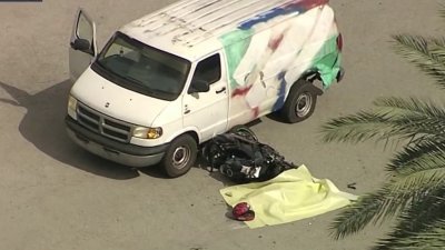 17-year-old on motorcycle dies after crash with car in Sweetwater