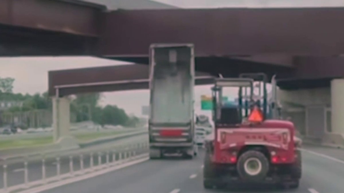 Raised bed of dump truck slams into overpass on I-66 in Virginia. – NBC ...