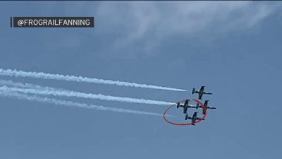Two jets touch wings during Fort Lauderdale Air Show