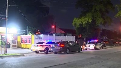 Woman stabbed while walking in Miami-Dade