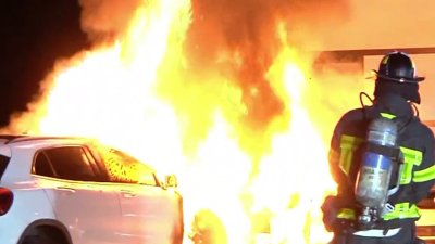 Several cars catch fire in Miami neighborhood