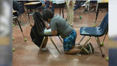 Mother files complaint after son's desk removed at Homestead school