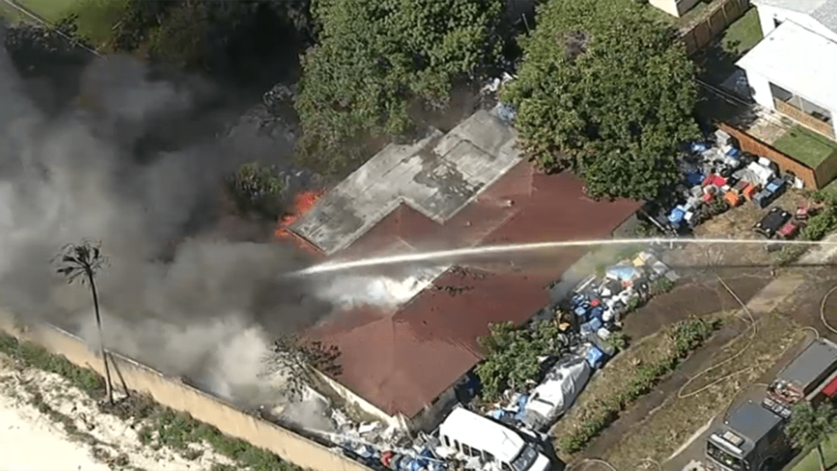 Crews respond to large house fire in Hollywood – NBC 6 South Florida