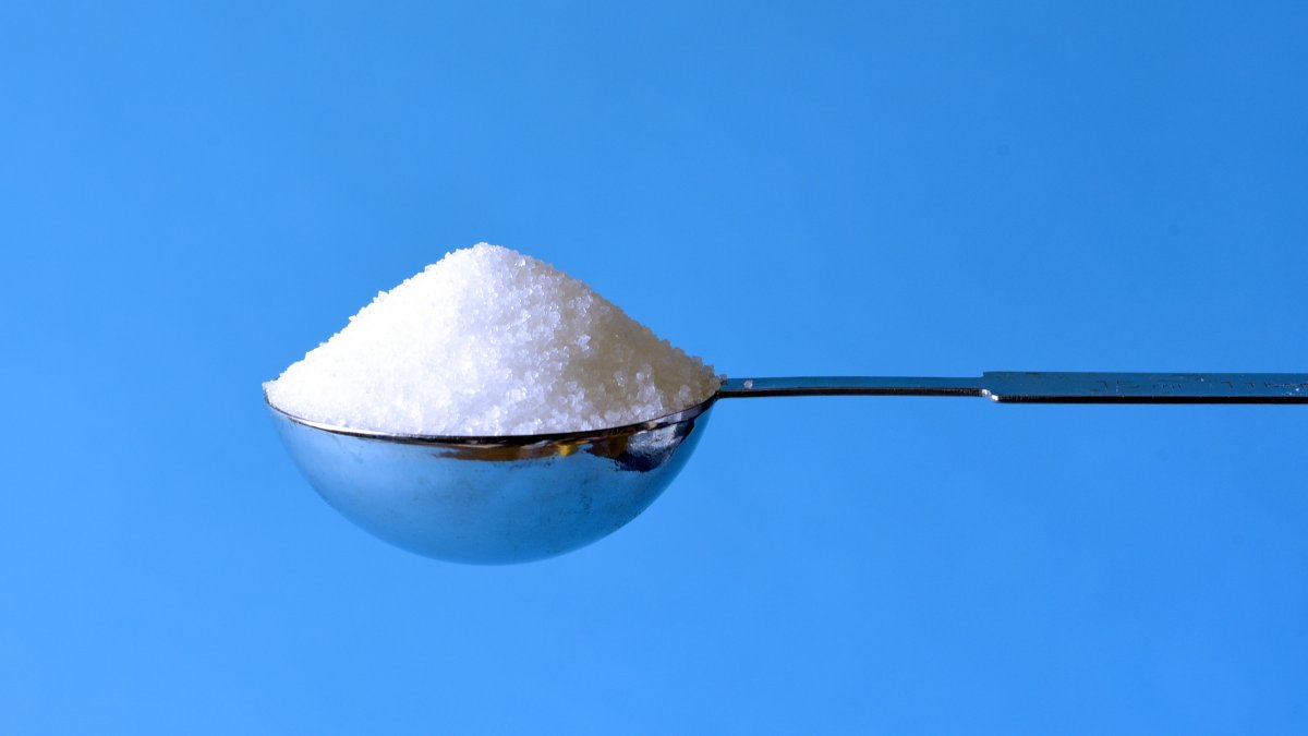 Common sugar substitute linked to increased risk of heart attack and ...