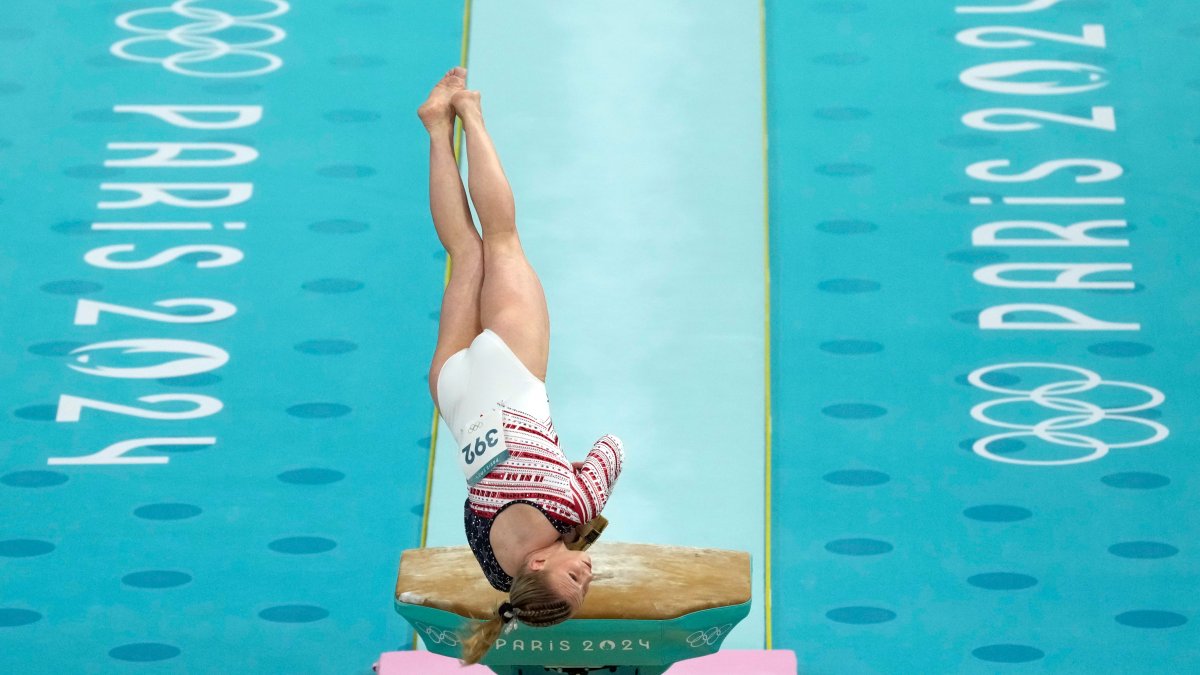 Vault Routine Jade Carey vault routine helps bring home gold for team USA – NBC 6 ...