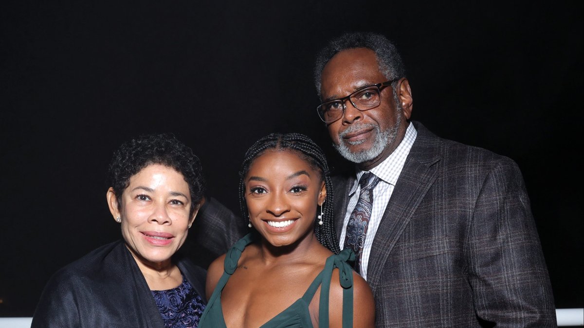 Simone Biles and family celebrate dad’s 75th birthday — and reveal gift from Snoop Dogg