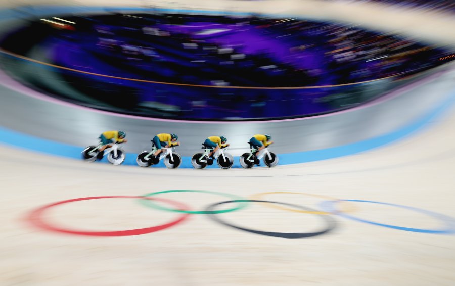 A general view of Sam Welsford, Oliver Bleddyn, Conor Leahy and Kelland O'Brien of Team Australia compete during the Men's Team Pursuit Qualifiers on day ten of the Olympic Games Paris 2024 at Saint-Quentin-en-Yvelines Velodrome on August 05, 2024 in Paris, France