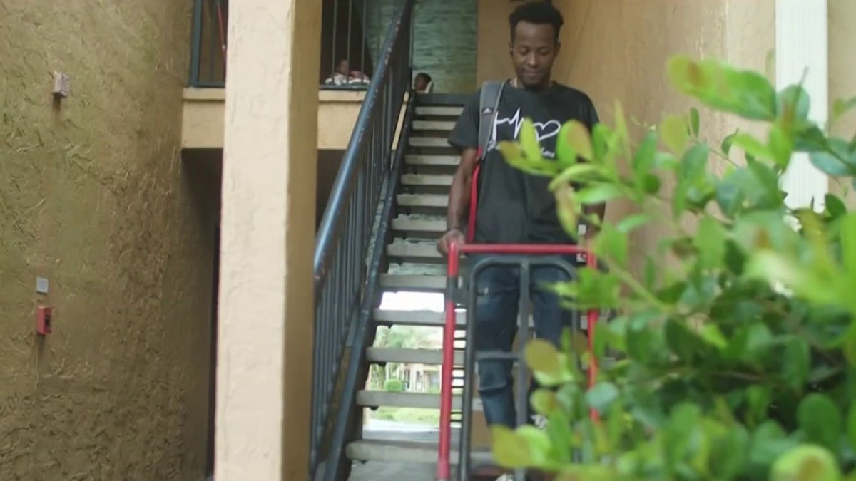 Families at Heron Pond rush to leave by deadline after condos deemed