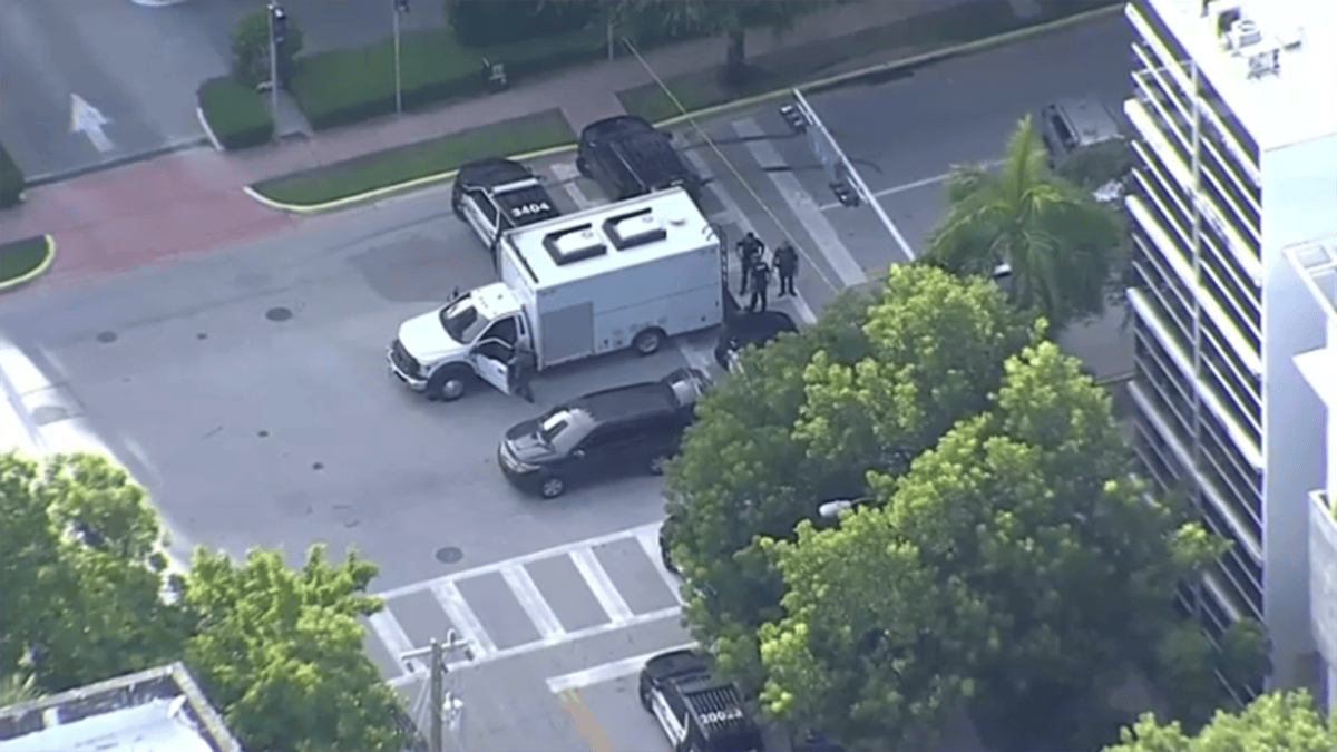 Man seen pointing rifle in Miami Beach taken into custody – NBC 6 South ...