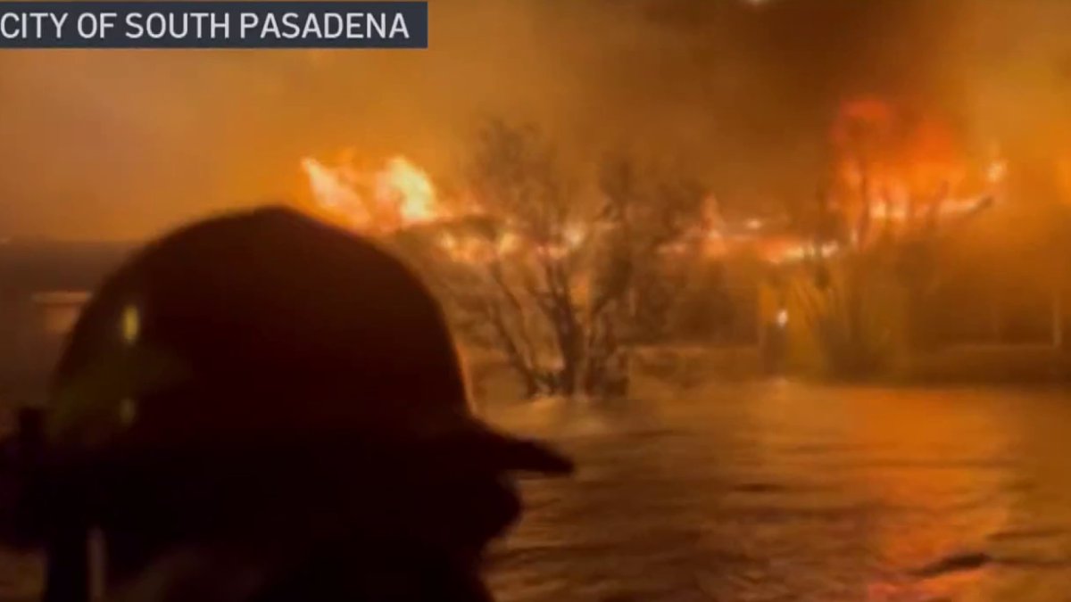 First responders encounter house fire in flood waters – NBC 6 South Florida