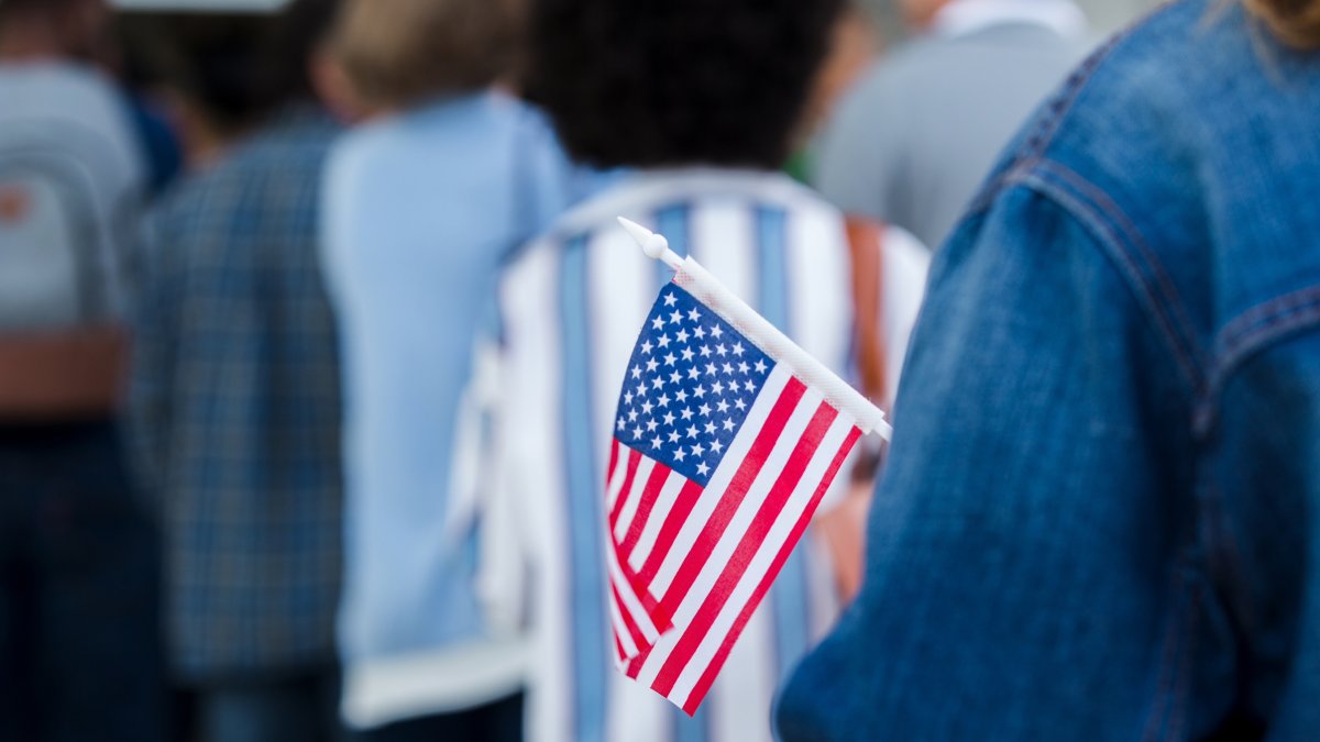 'Never be forgotten': Ace Hardware giving free American flags to honor veterans on Memorial Day 'Never be forgotten': Ace Hardware giving free American flags to honor veterans on Memorial Day