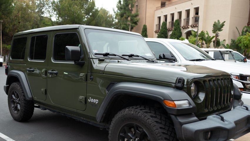 Green Jeep Wrangler