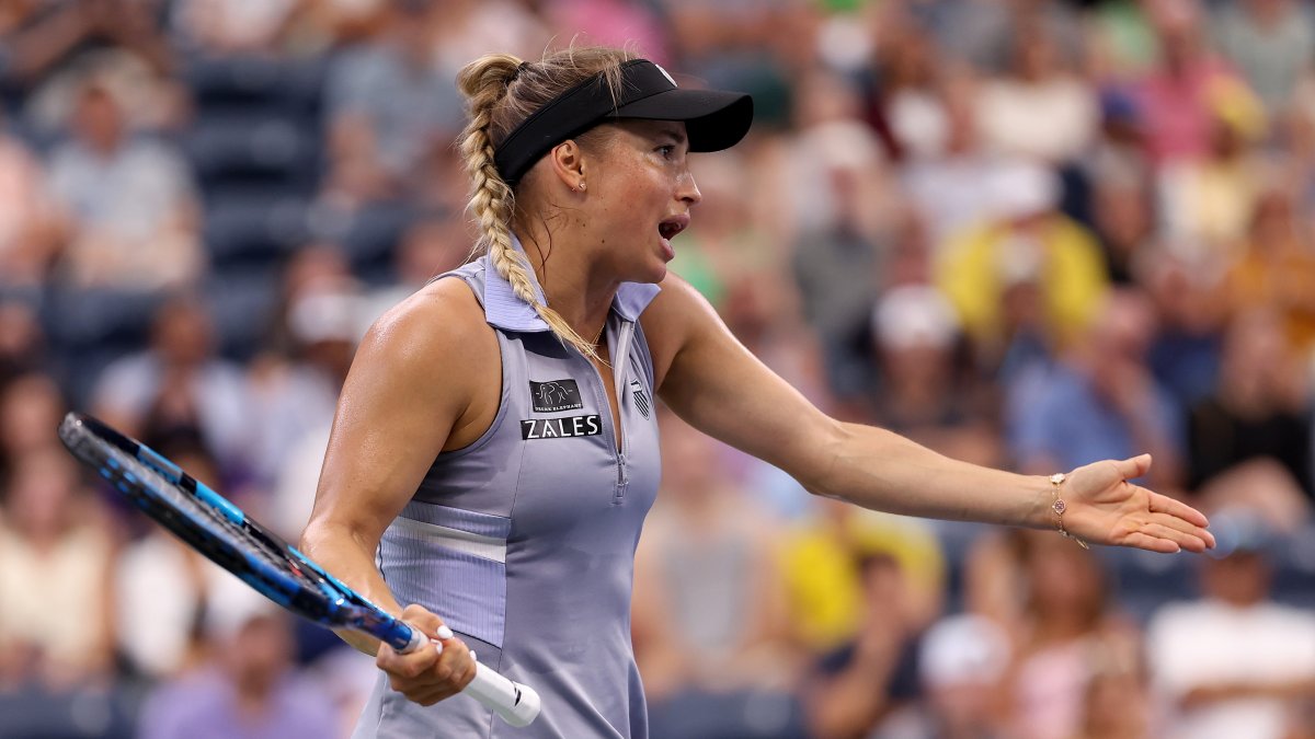 Yulia Putintseva apologizes for behavior towards ball girl at US Open Yulia Putintseva apologizes for behavior towards ball girl at US Open