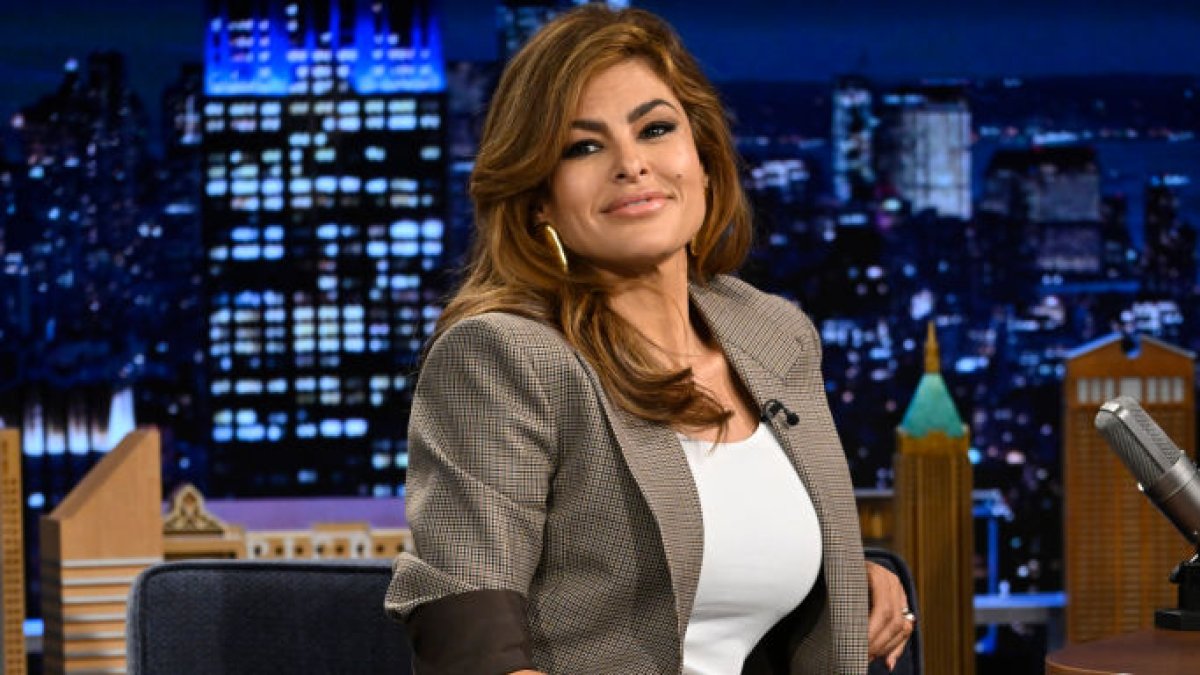 Eva Mendes admits she felt ‘lost' after having kids with Ryan Gosling Eva Mendes admits she felt ‘lost' after having kids with Ryan Gosling