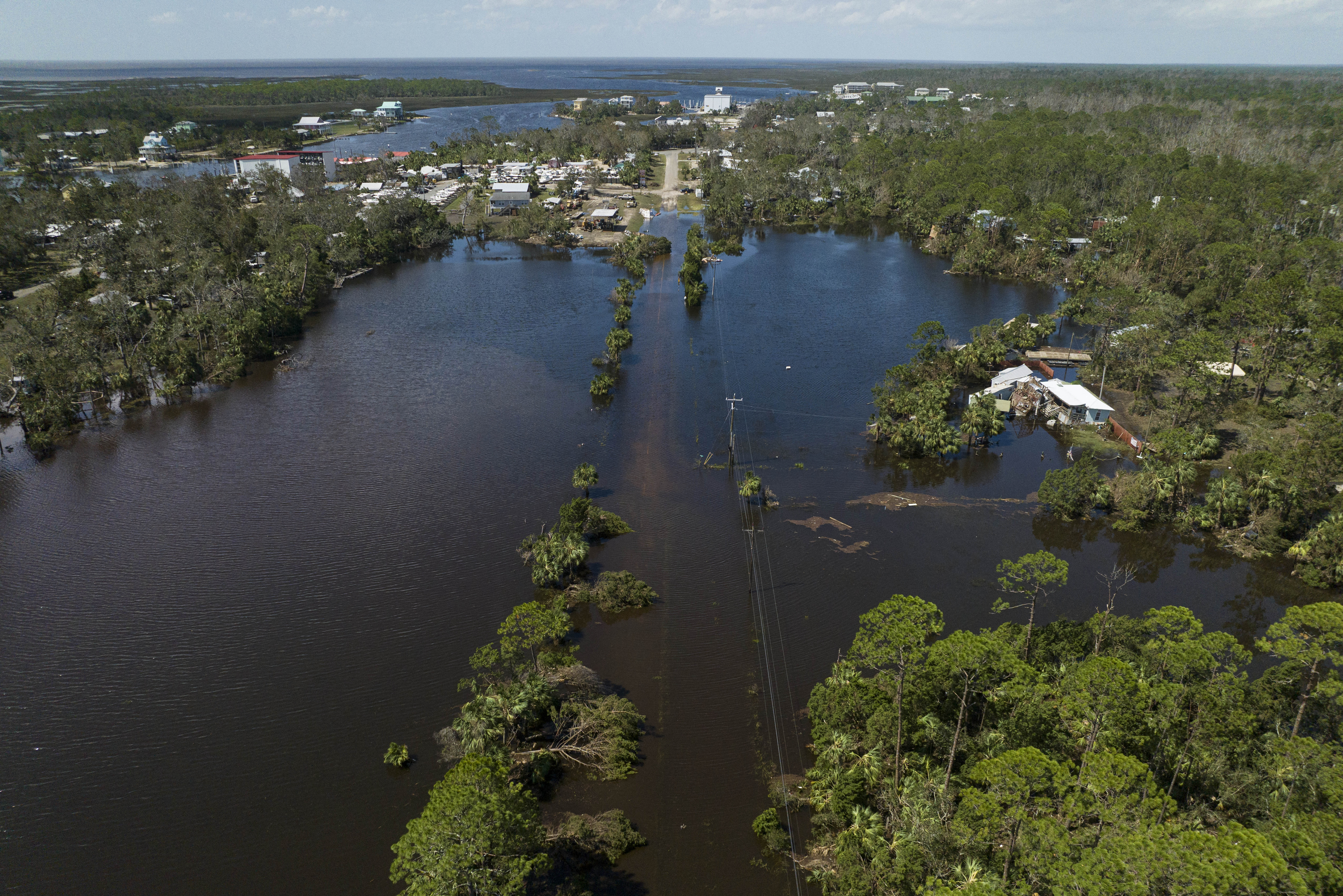Hurricane Helene damage pictures show flooding, wind destruction – NBC ...