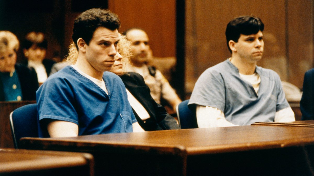 Erik Menendez reacts to Ryan Murphy's Menendez brothers series