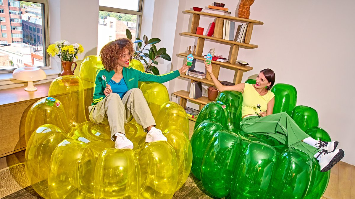 JELL-O cooks up 'Jelly Collection' of inflatable furniture JELL-O cooks up 'Jelly Collection' of inflatable furniture
