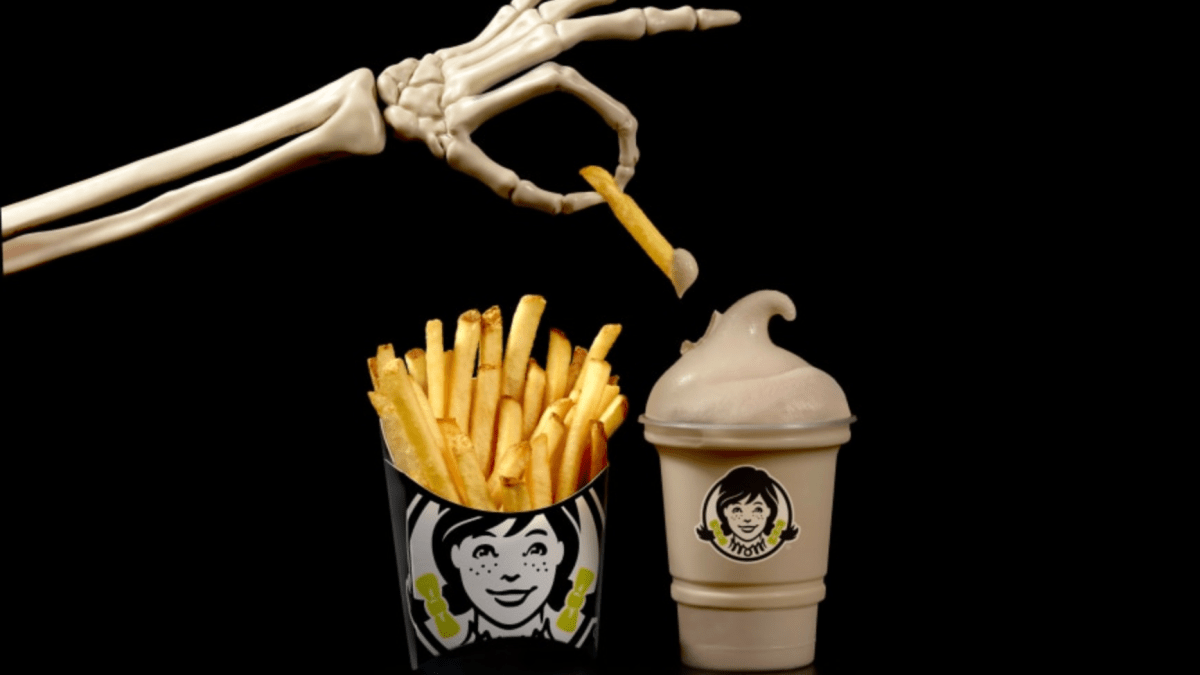 Wendy's drops fall deals, including 'Frosty the 13th'