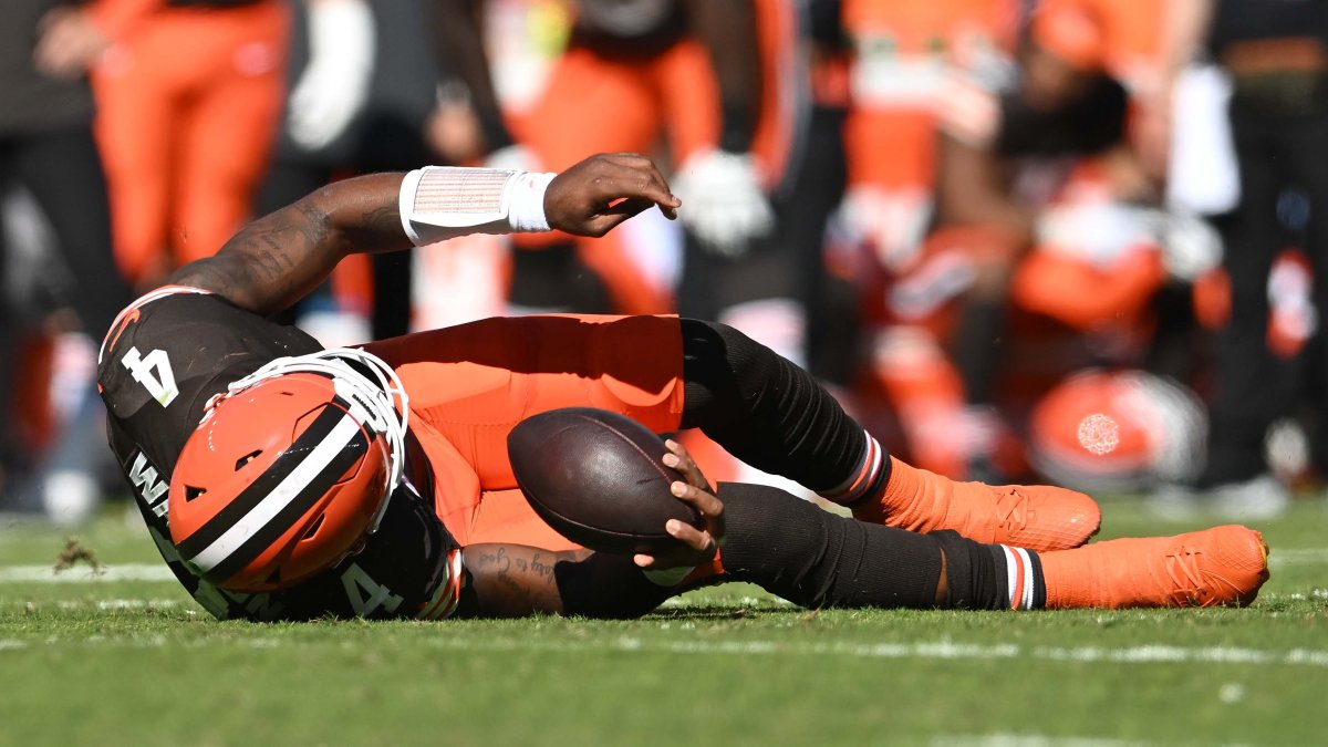 Browns QB Deshaun Watson suffers noncontact Achilles injury NBC 6