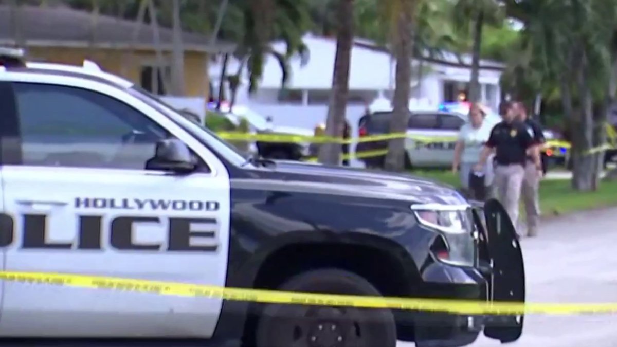 Police surrounding neighborhood in Hollywood – NBC 6 South Florida