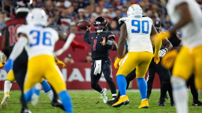 Kyler Murray leads Cardinals to rough win against Chargers