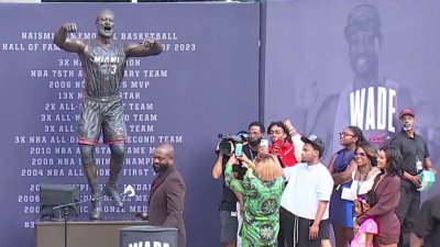 Miami Heat unveil Dwayne Wade statue at Kaseya Center