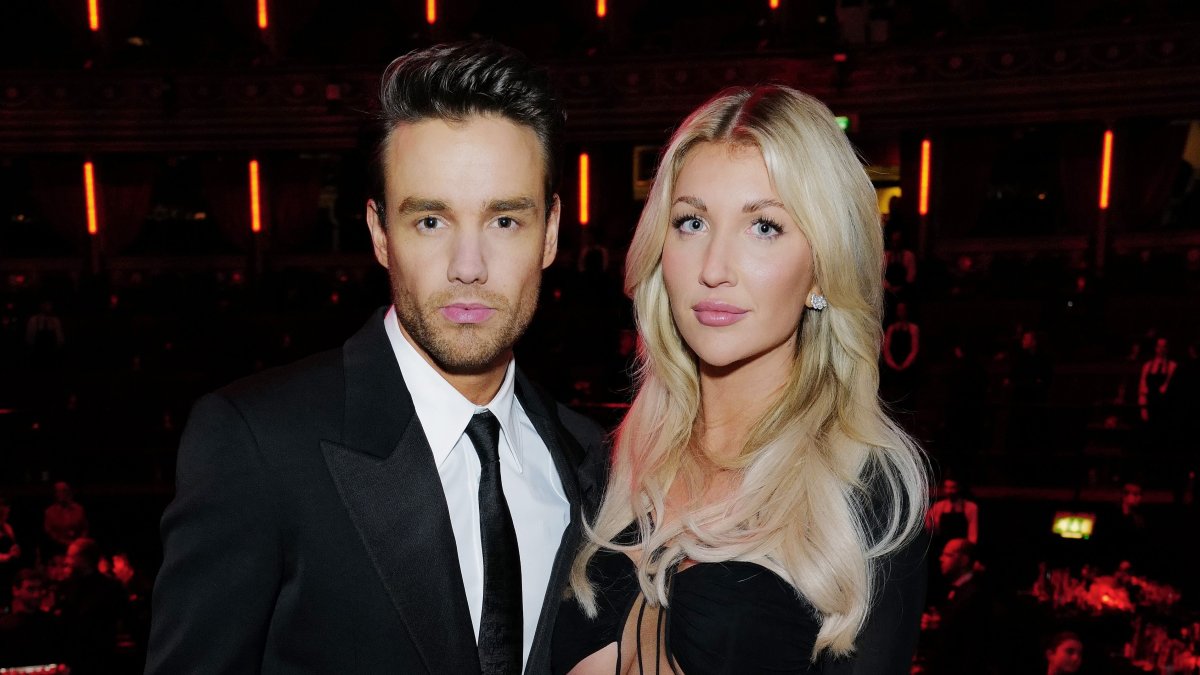Liam Payne's girlfriend Kate Cassidy breaks silence on his death  Liam Payne's girlfriend Kate Cassidy breaks silence on his death