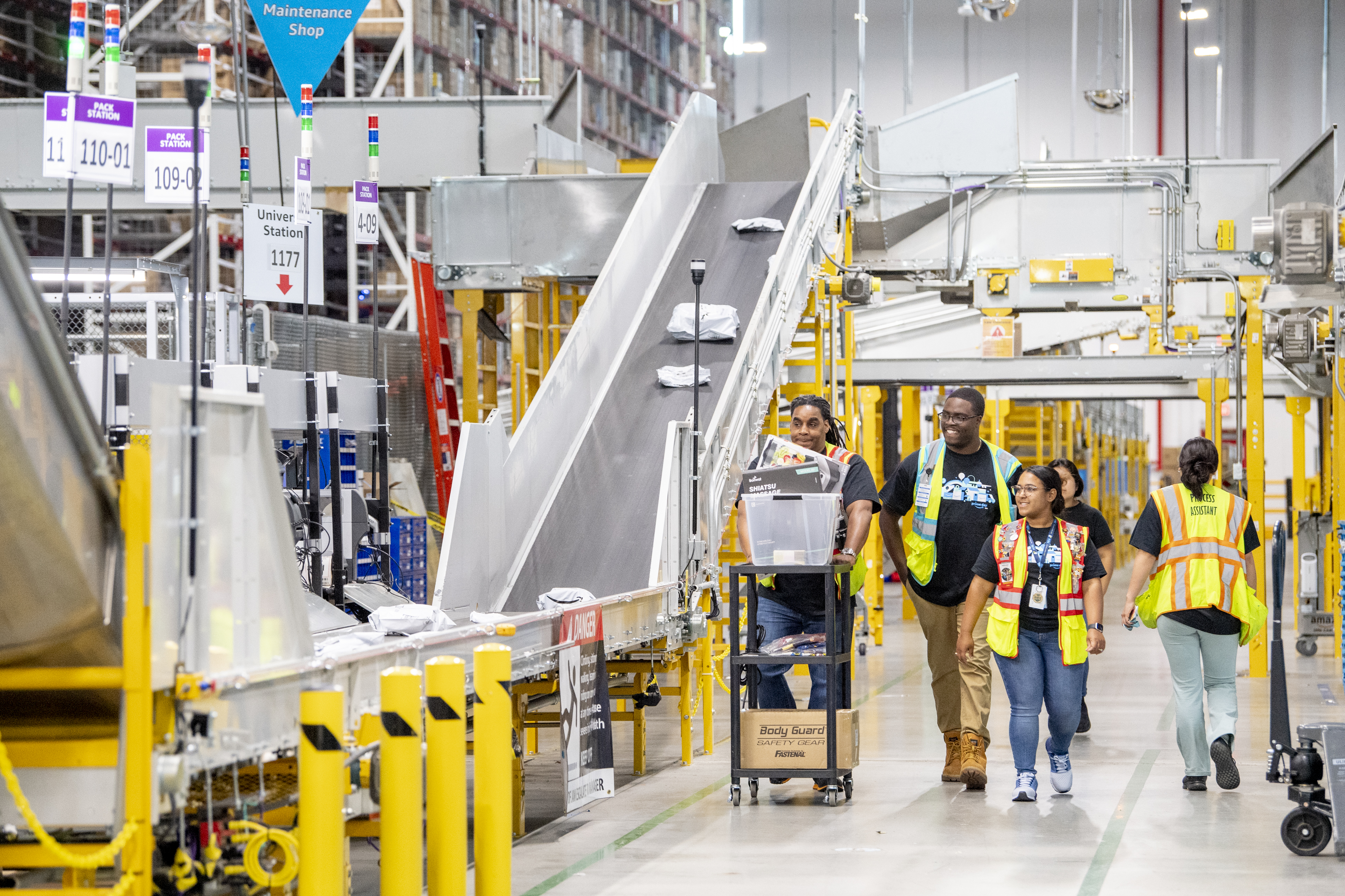 Amazon, Target and more ramping up hiring for holiday season NBC 6