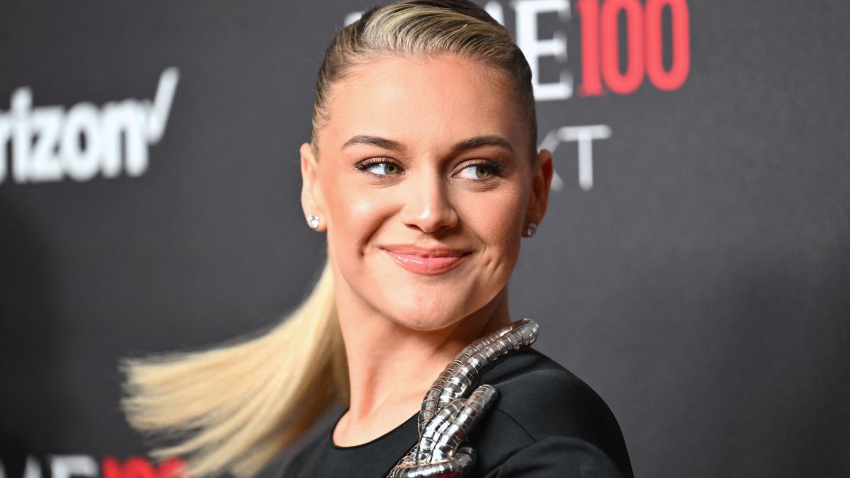 Kelsea Ballerini's mother reacts to her new song ‘Sorry Mom’