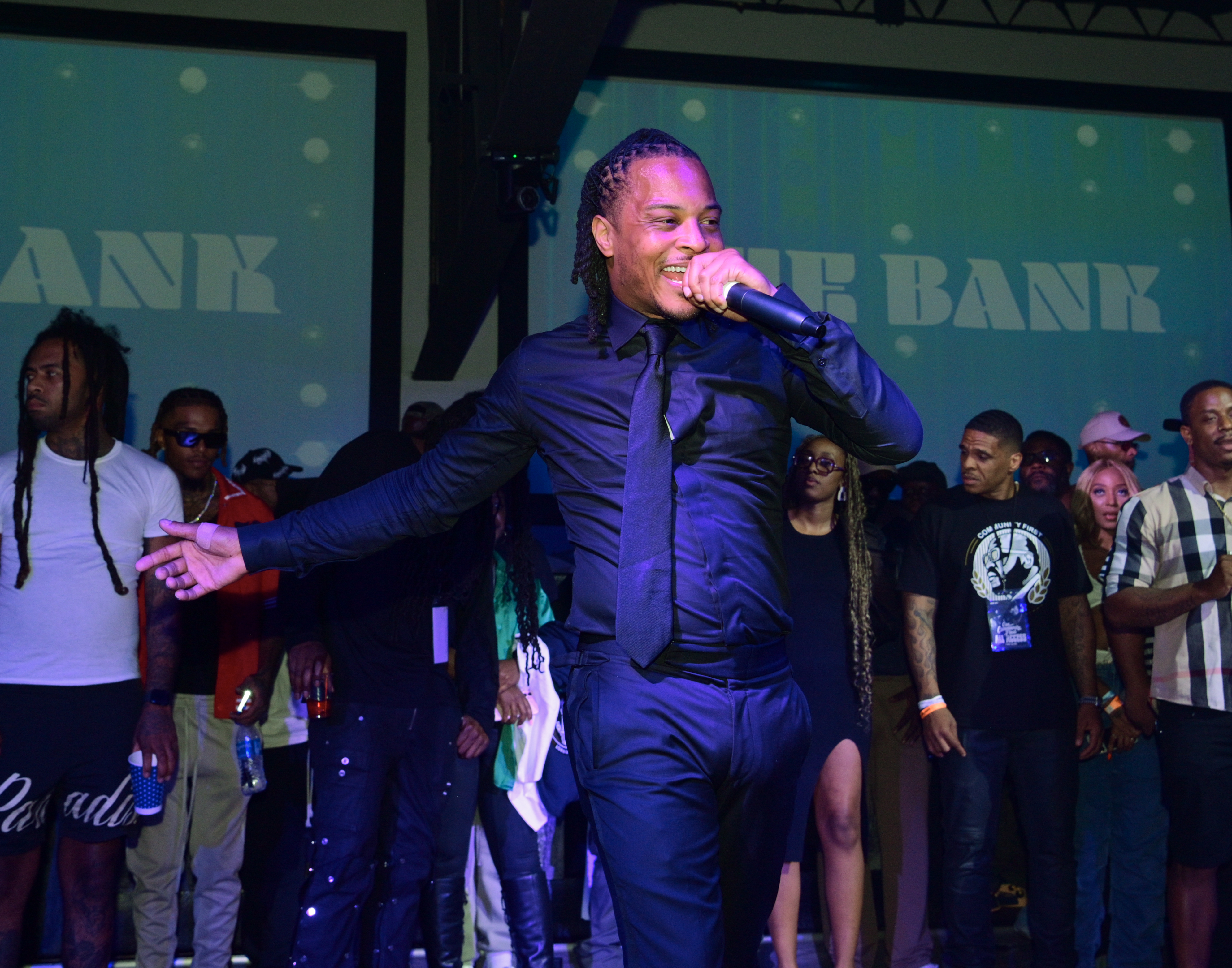 T.I. announces retirement from performing