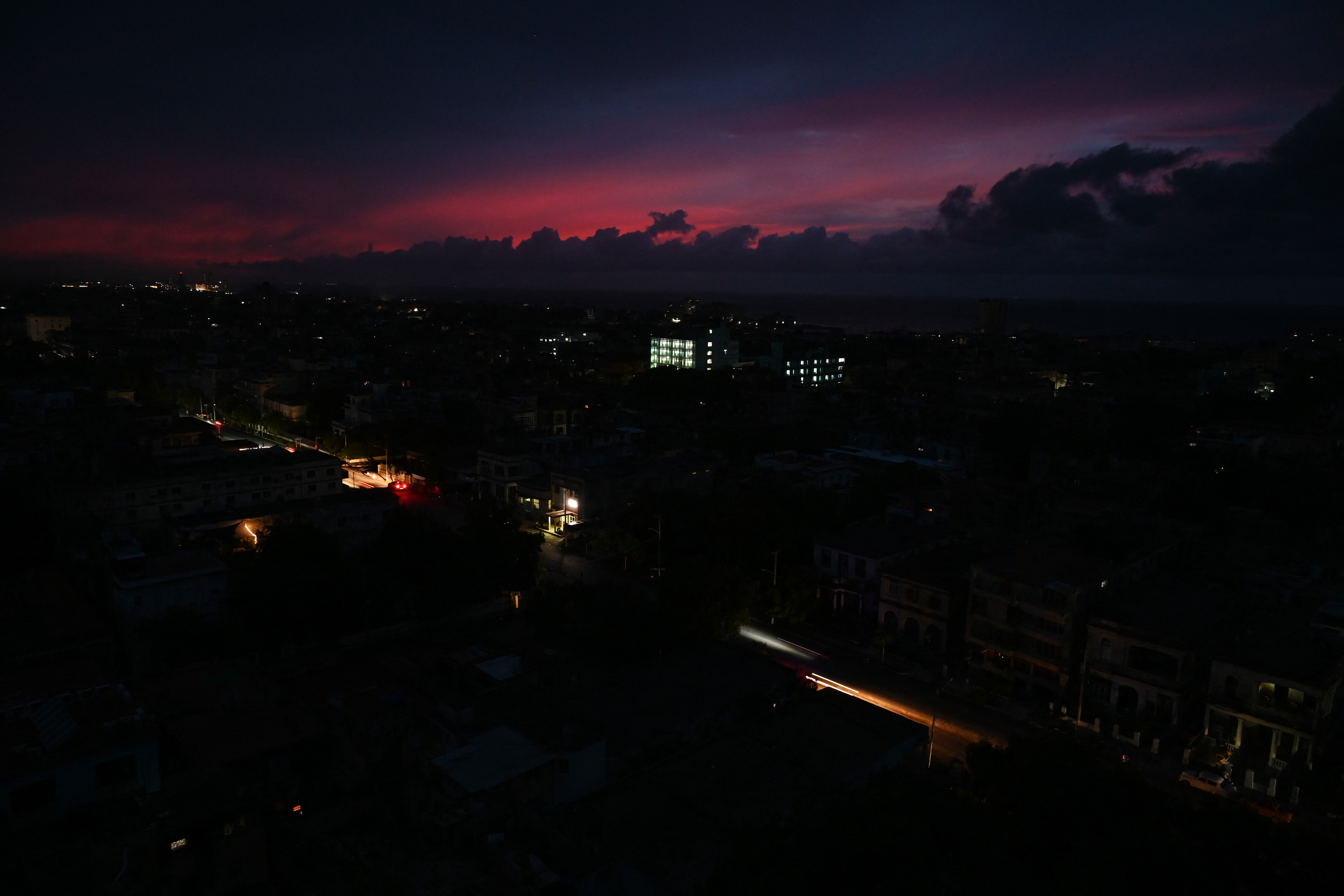 Slow progress after Cuba’s electrical grid collapses twice in 24 hours