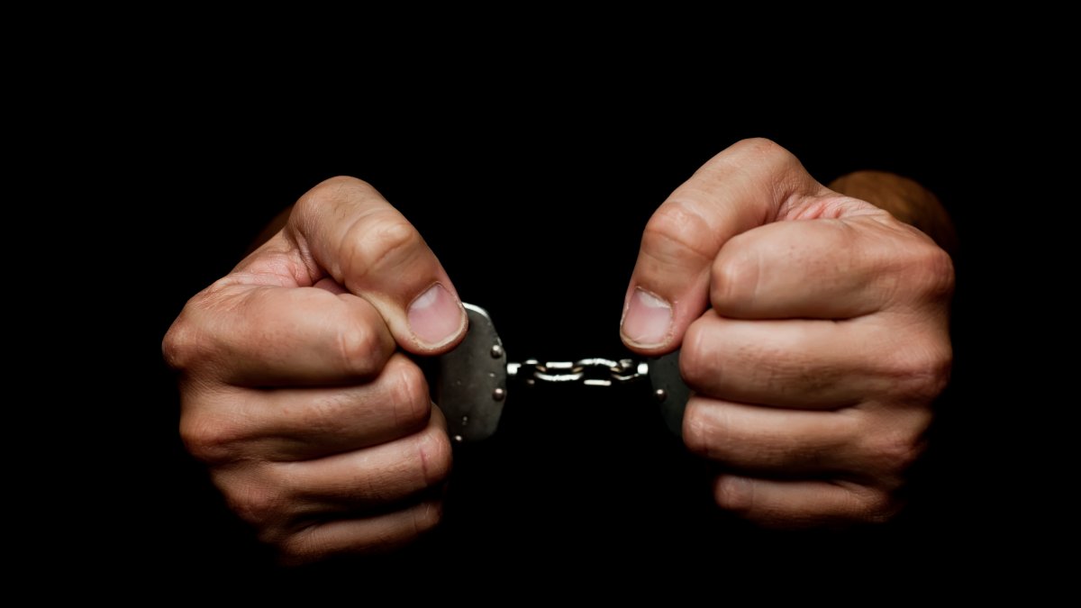 Miami man arrested after alleged sexual conduct with foster teen from Pembroke Pines, report says