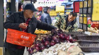 Citizens are shopping at a supermarket in Nanjing, East China’s Jiangsu province, on March 9, 2024.