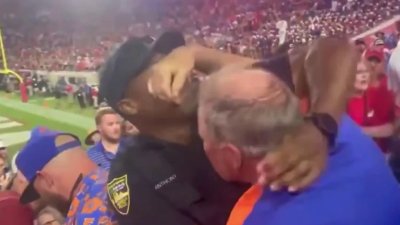 Sheriff's Office reviewing officer altercations with fans at Georgia-Florida game