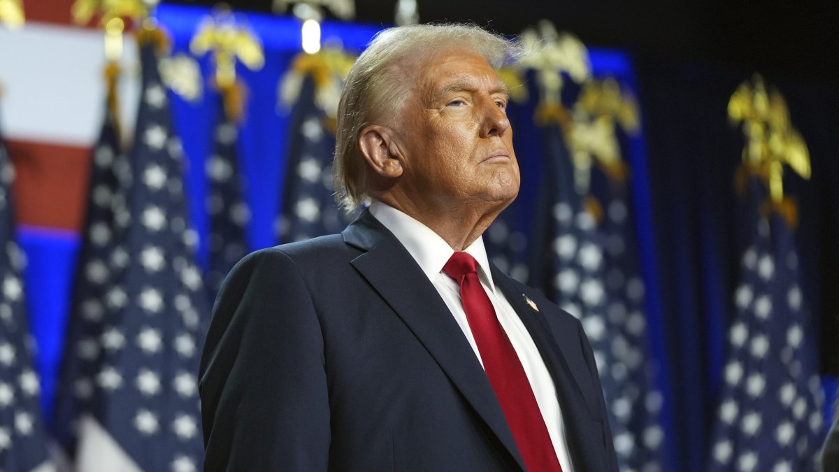 Trump declares Senate majority candidates should allow him to make