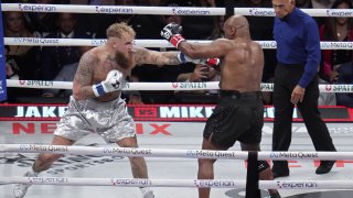 Jake Paul and Mike Tyson boxing