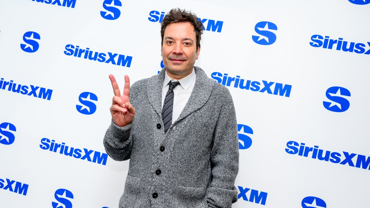 SiriusXM rings in holiday season with festive favorites and new Jimmy Fallon channel SiriusXM rings in holiday season with festive favorites and new Jimmy Fallon channel