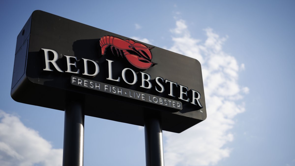 Red Lobster bets on a millennial makeover