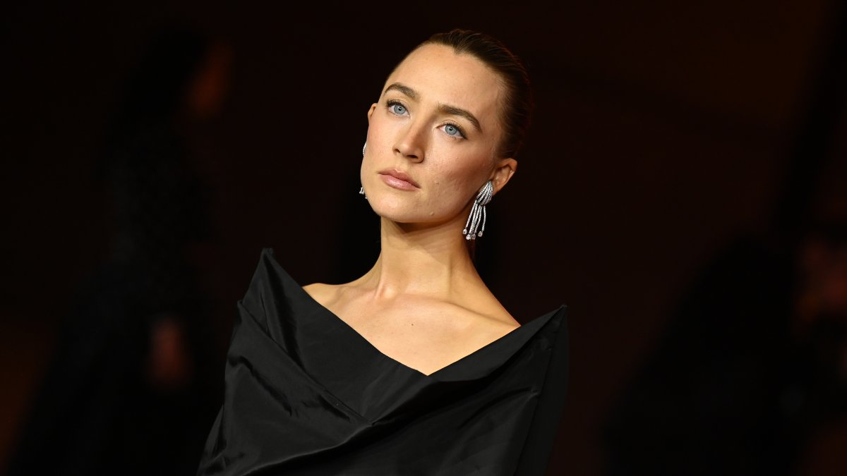 Saoirse Ronan addresses her now-viral comments on violence against women