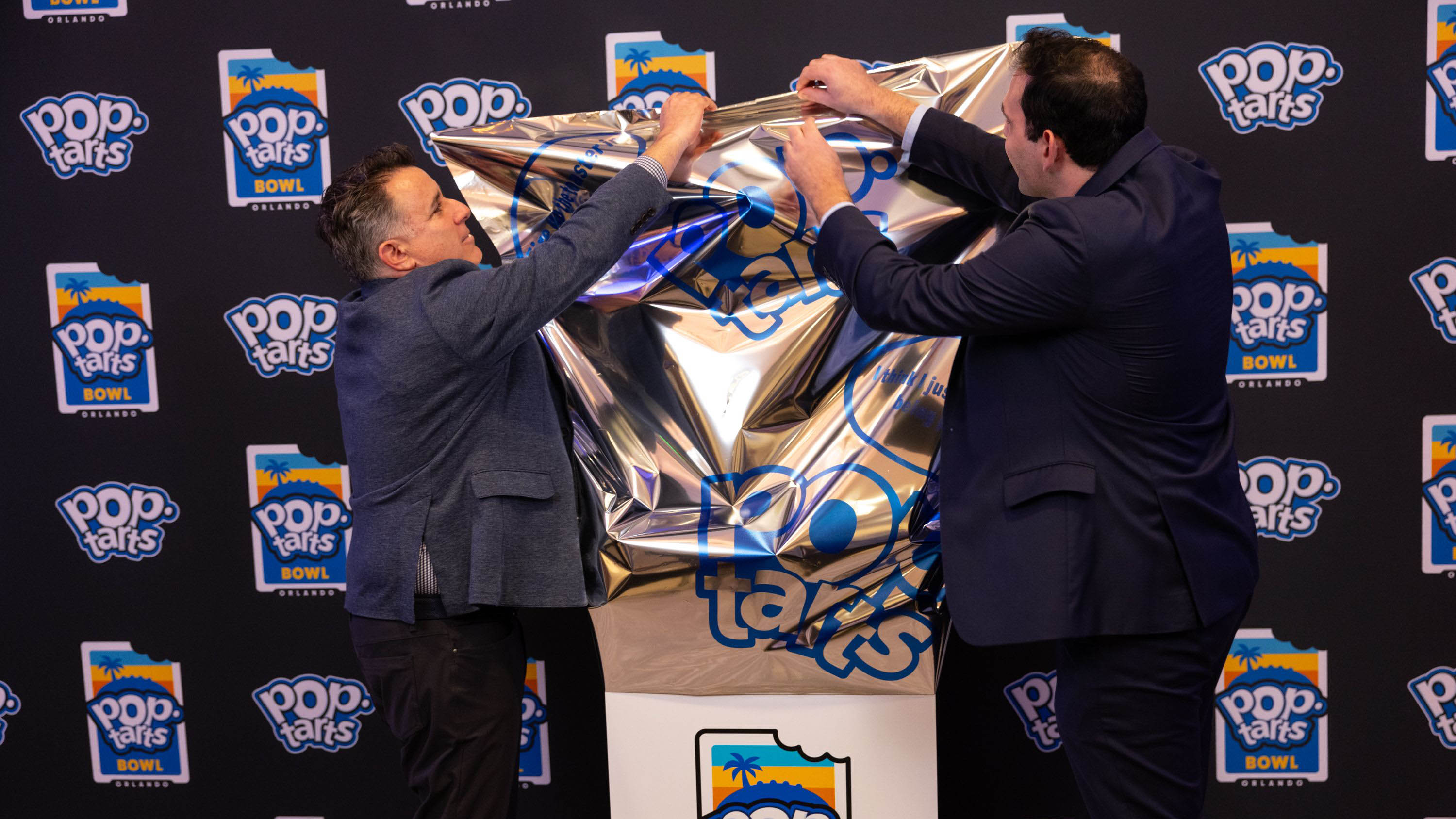Pop-Tarts Bowl unveils new trophy with working toaster for 2024 – NBC 6 ...