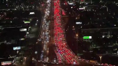 Lanes blocked on Palmetto Expressway southbound due to apparent fuel spill