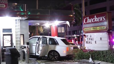 Driver caught after crashing stolen Rolls-Royce into Checkers in Fort Lauderdale