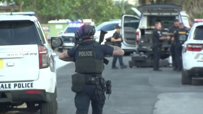 Burglary suspect barricades himself inside Fort Lauderdale apartment: Police