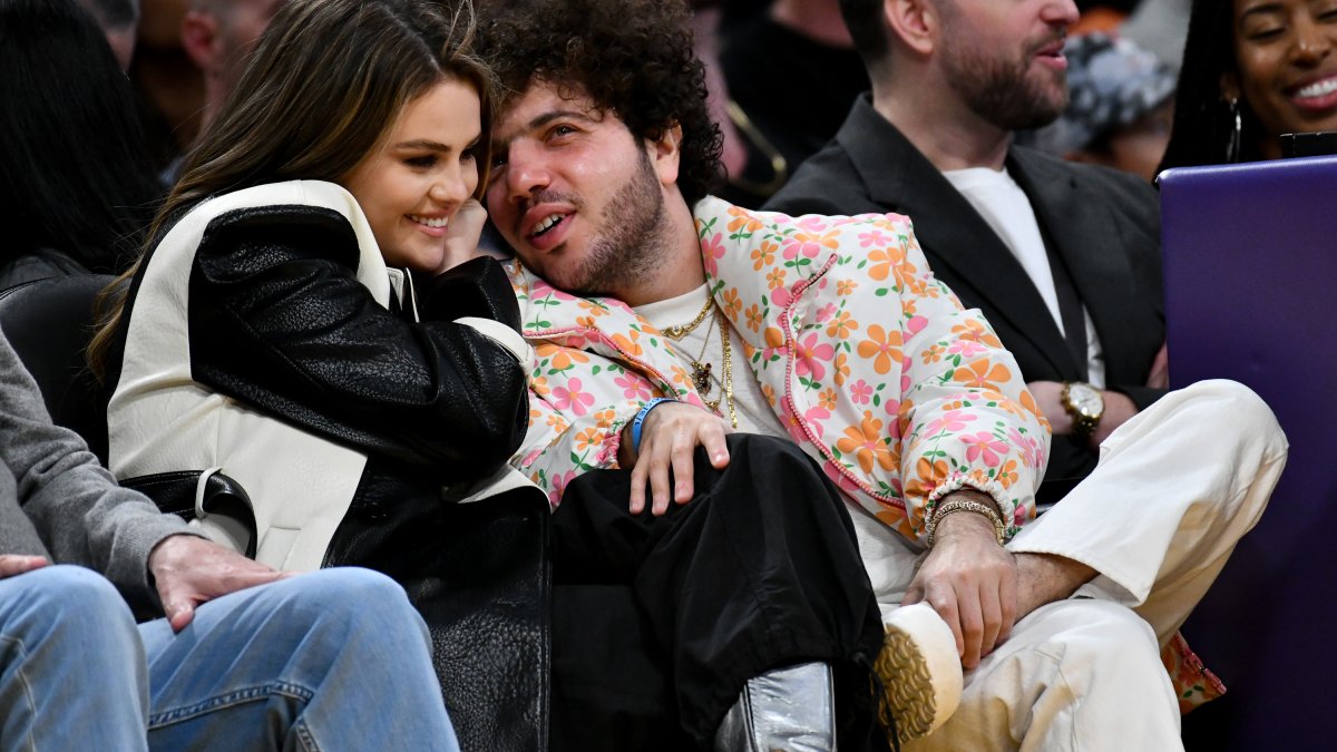 Hailey Bieber reacts to Selena Gomez’s engagement news