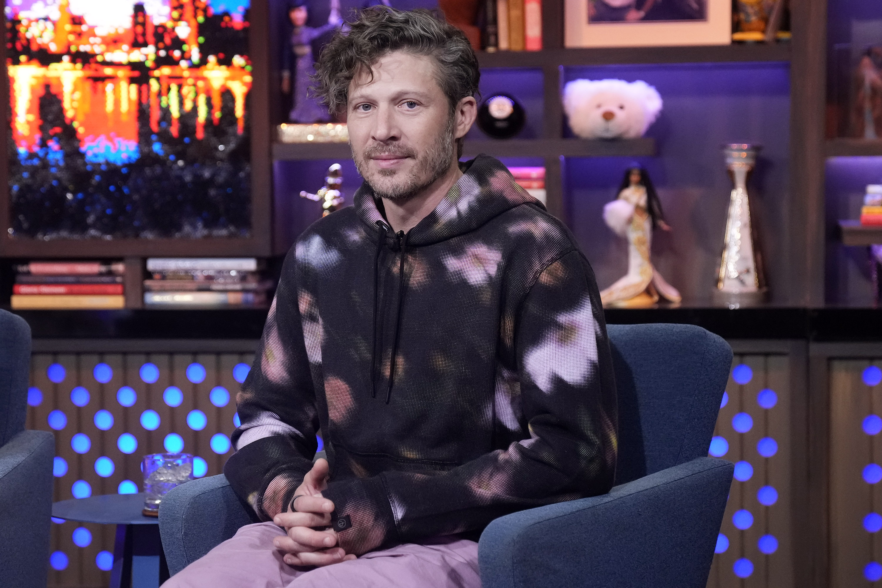 Actor Zach Gilford shares shocking photos of swollen face