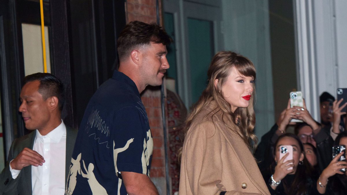 Travis Kelce praises Taylor Swift after wrapping 'unbelievable' Eras Tour Travis Kelce praises Taylor Swift after wrapping 'unbelievable' Eras Tour