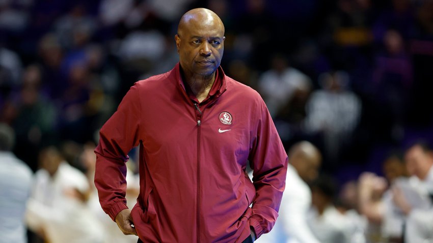 BATON ROUGE, LOUISIANA – DECEMBER 03: Head coach Leonard Hamilton of the Florida State Seminoles reacts to a play during the second half against the LSU Tigers at Pete Maravich Assembly Center on December 03, 2024 in Baton Rouge, Louisiana. (Photo by Tyler Kaufman/Getty Images)