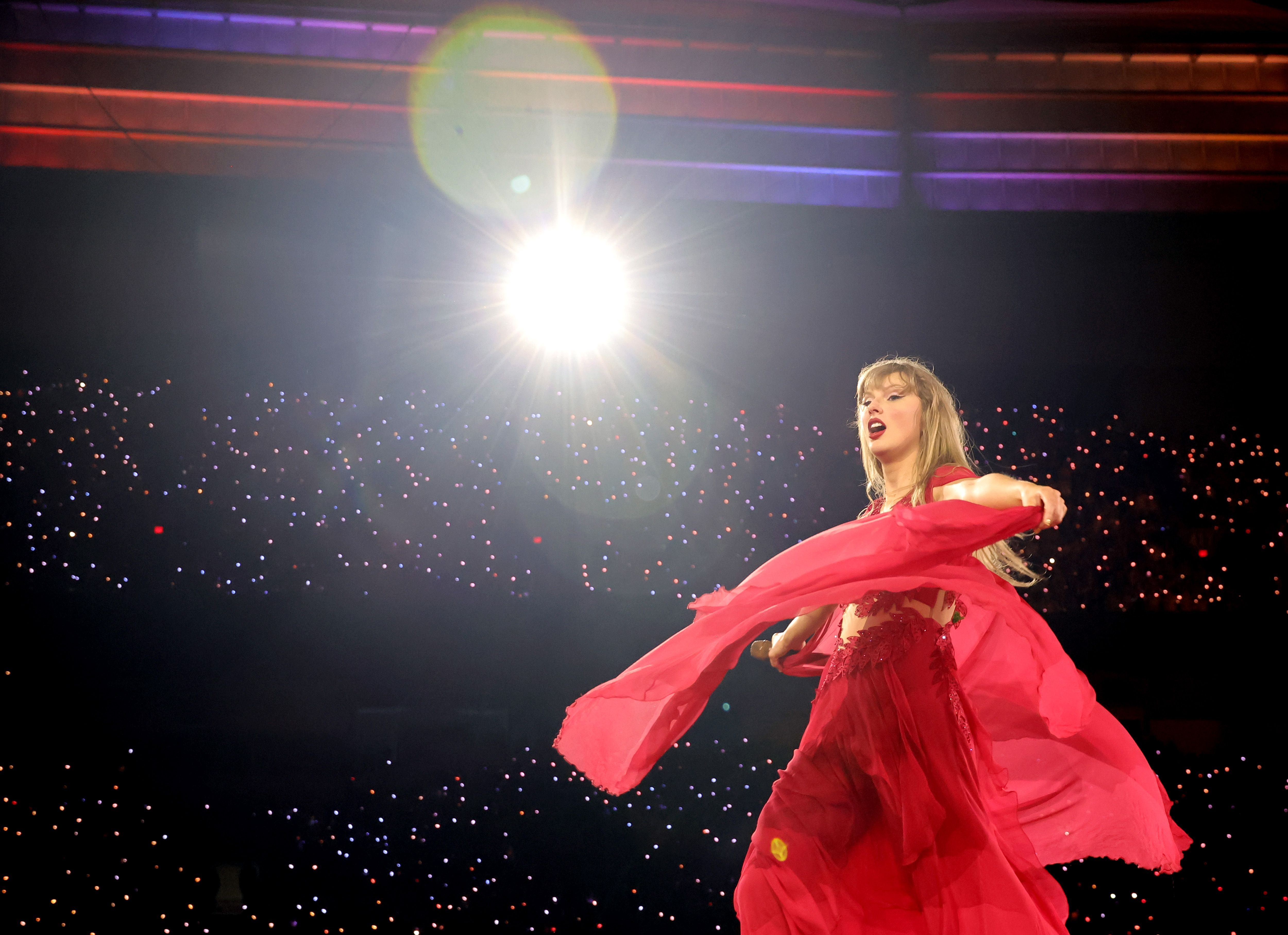 Taylor Swift’s Eras Tour ends by shattering own record, grossing an estimated .2B, Pollstar says