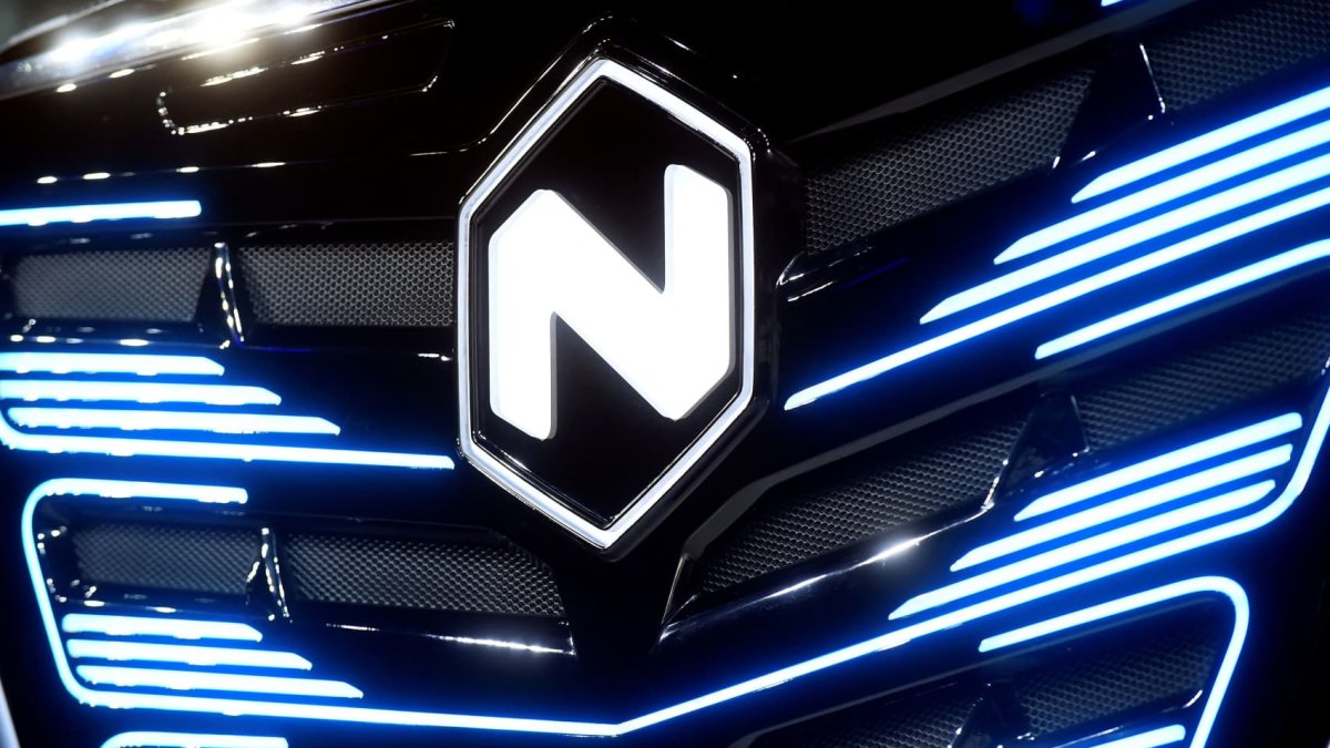 Nikola's Stock Crashes as Sale Options Are Explored